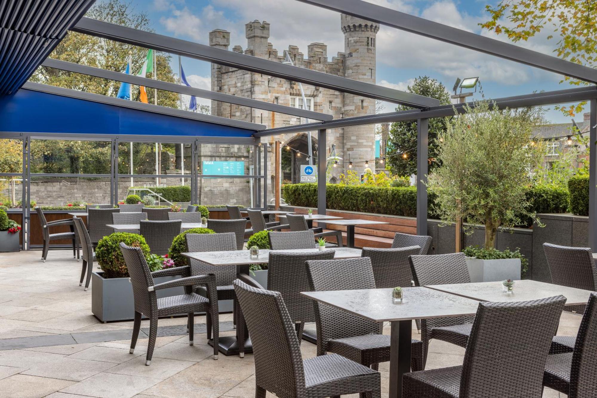 Hilton Dublin Kilmainham Hotel Exterior foto