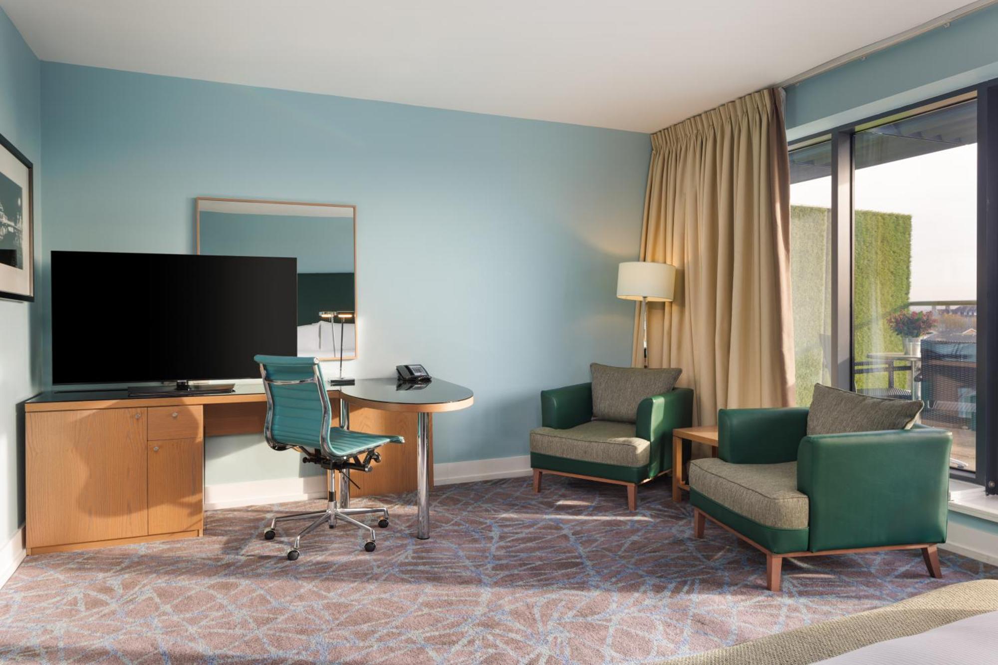 Hilton Dublin Kilmainham Hotel Exterior foto